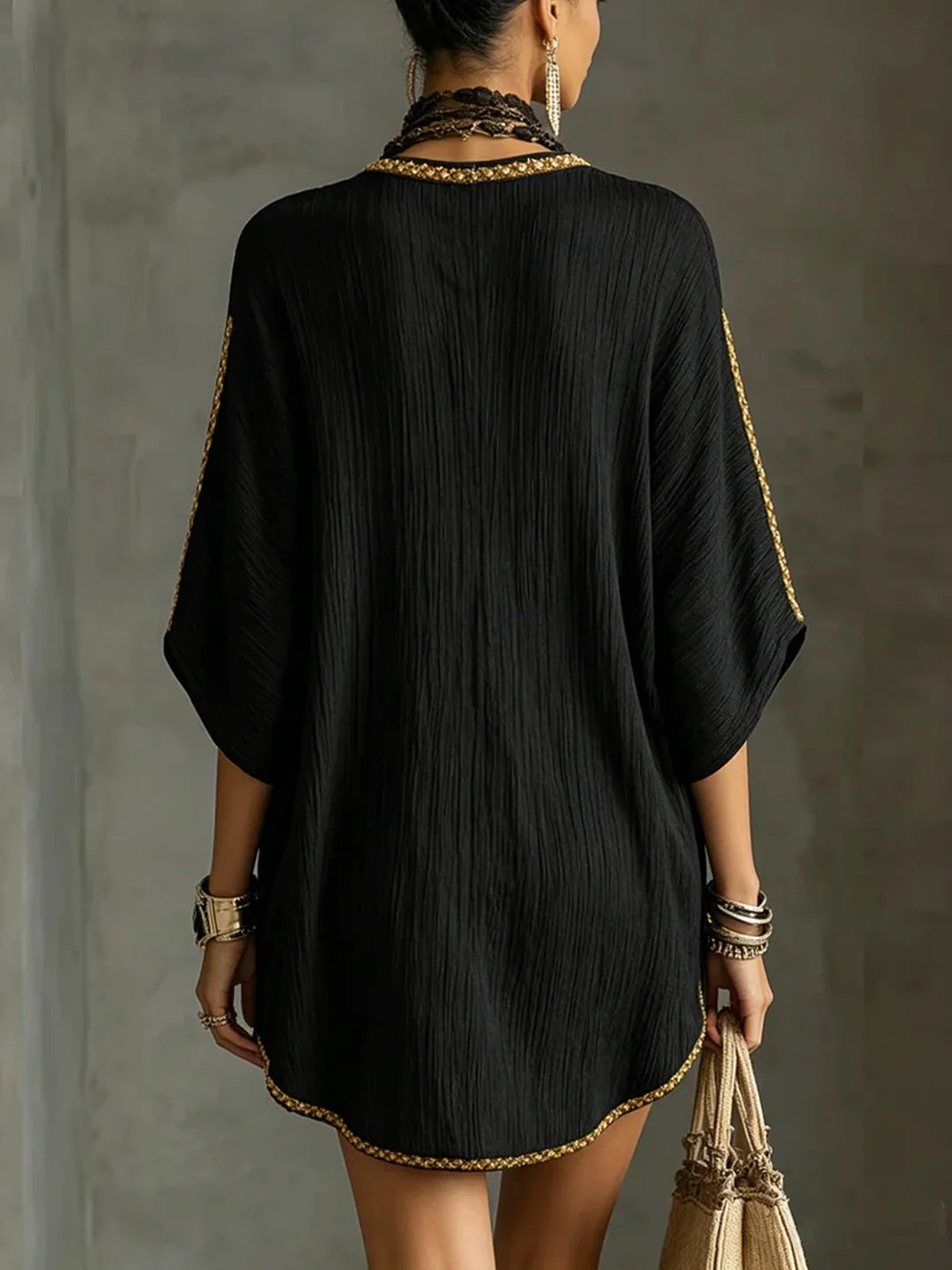 Aurora | Minivestido caftán negro con bordado dorado