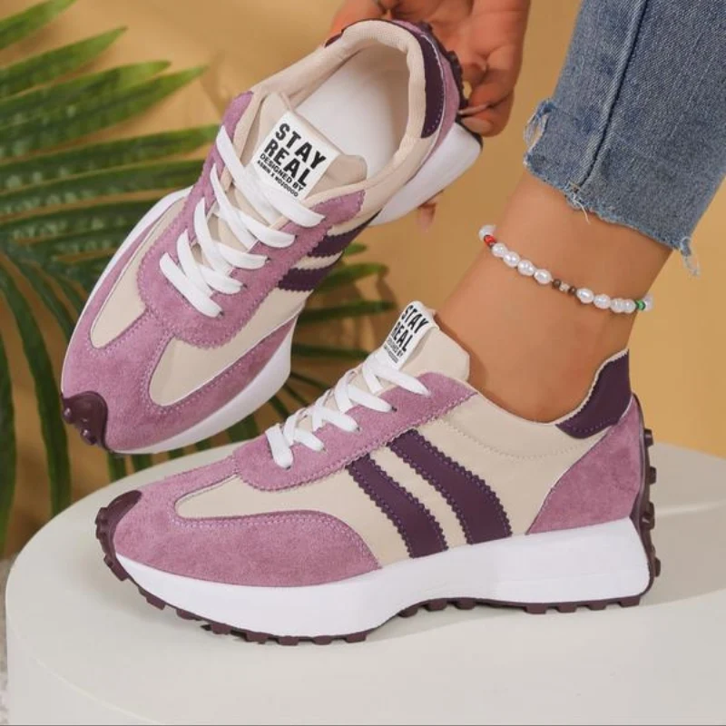 Nova | Zapatillas retro con plataforma en ante verde