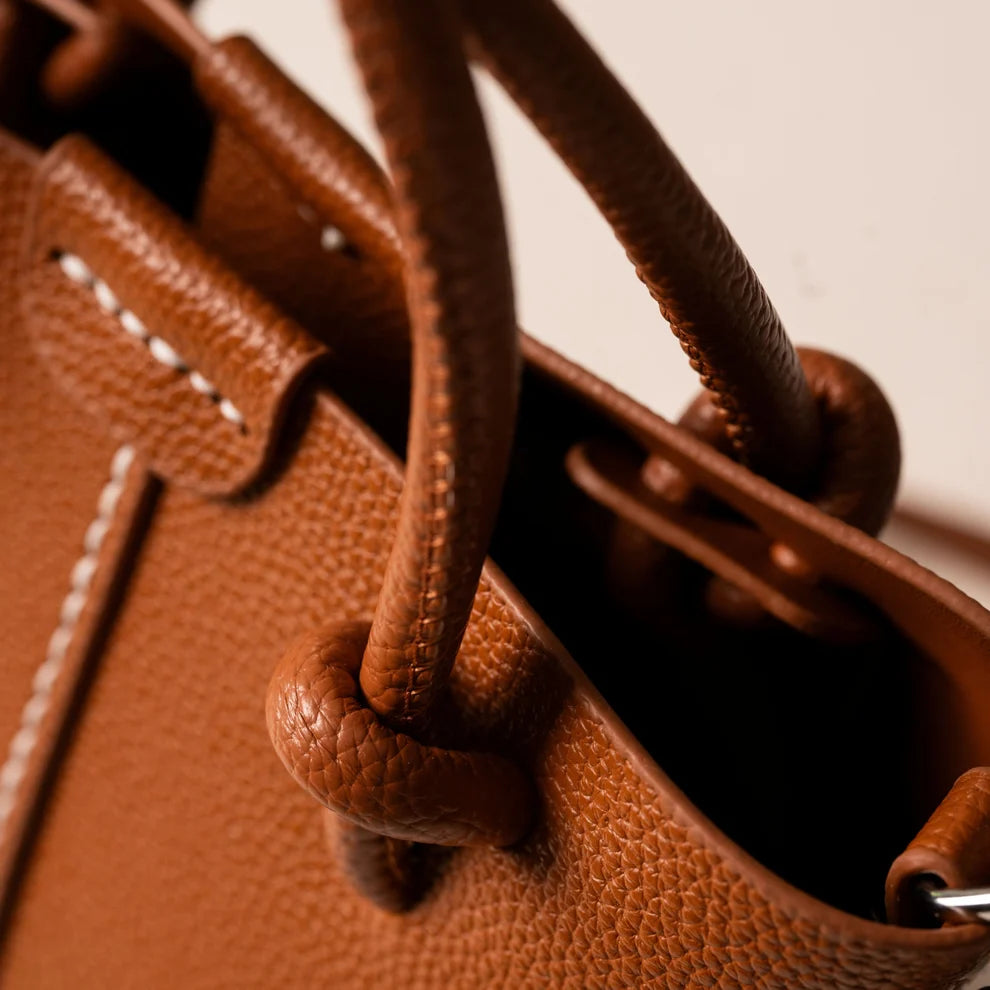 Ámbar | Bolso bucket de piel granulada