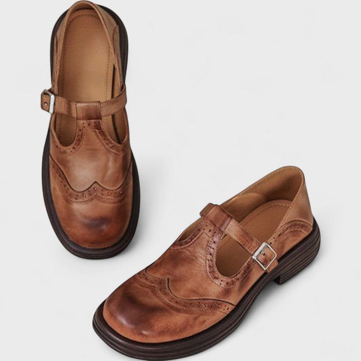 Elena | Zapato Mary Jane estilo brogue en piel